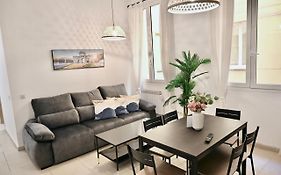 For You Rentals Céntrico apartamento TEMPORAL en la Calle Infanta INF1A